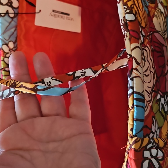 Vera Bradley East West Tote - Picture 4 of 6